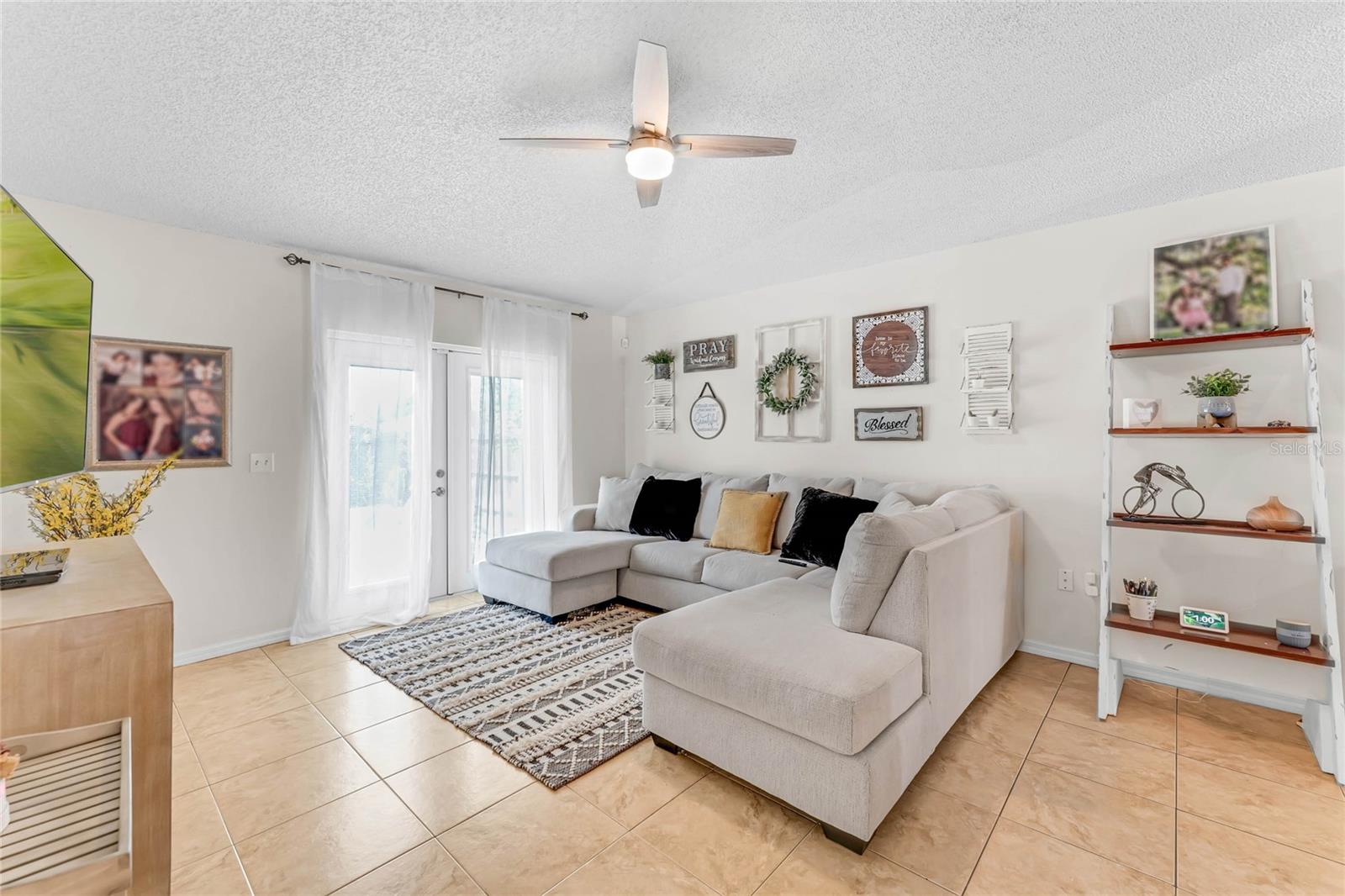 Image 6 of 21 For 342 Pleasant Gardens Drive