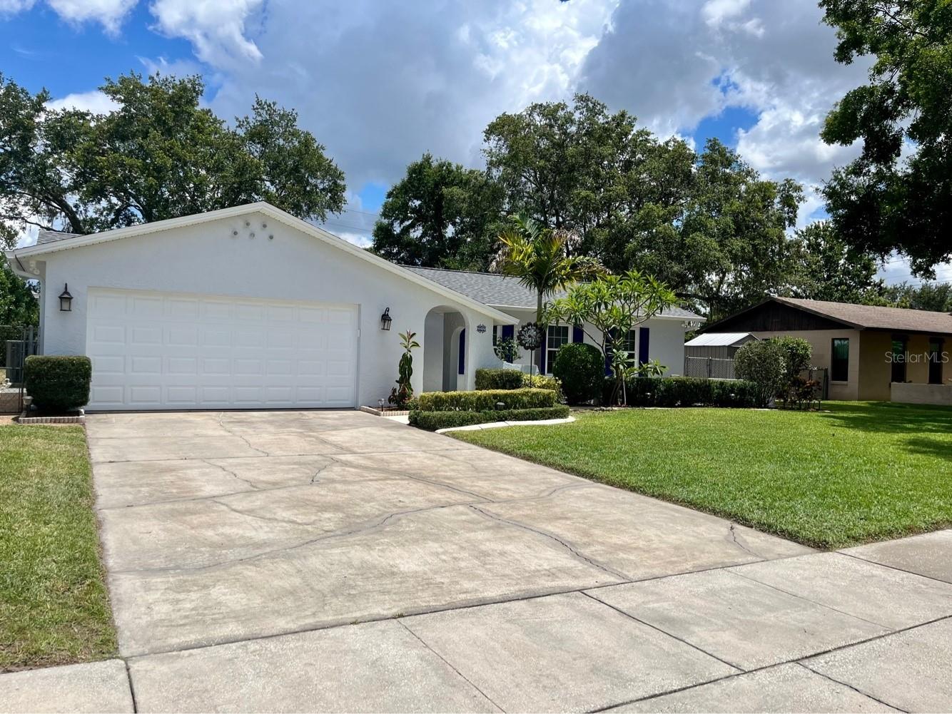 Image 2 of 8 For 7011 Archwood Drive
