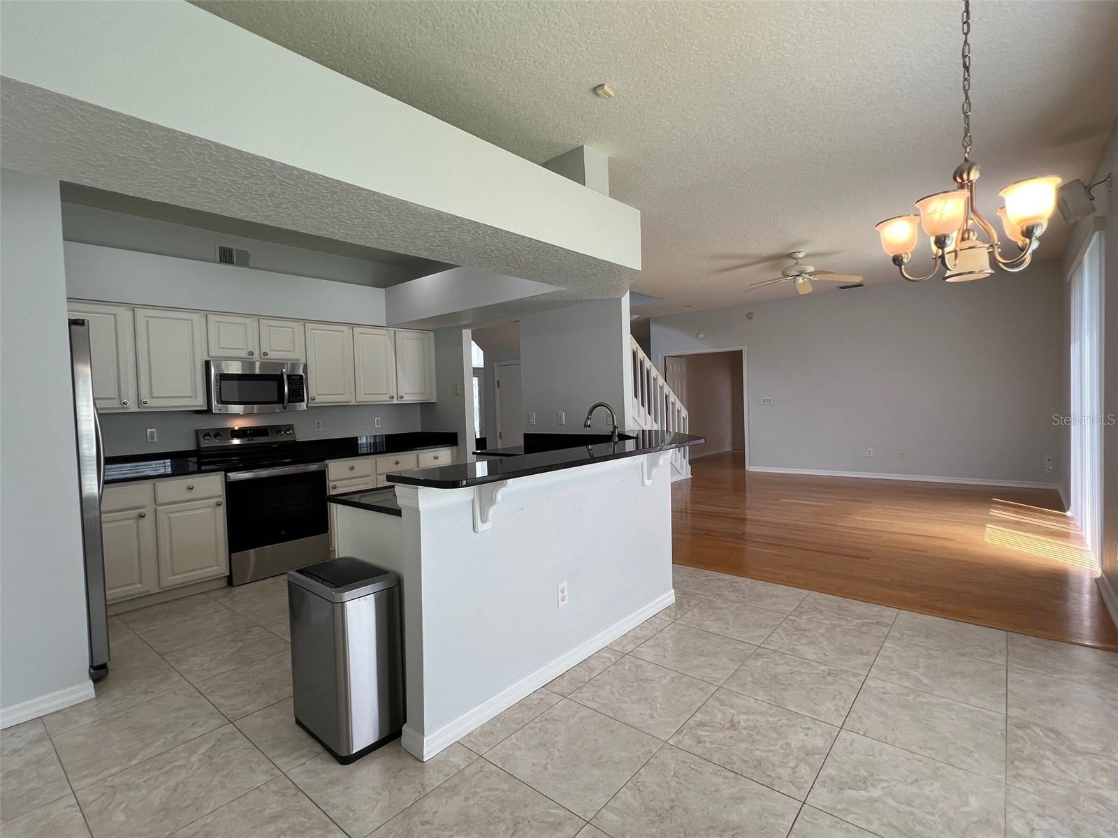 Image 28 of 34 For 1831 Abbots Hill Drive