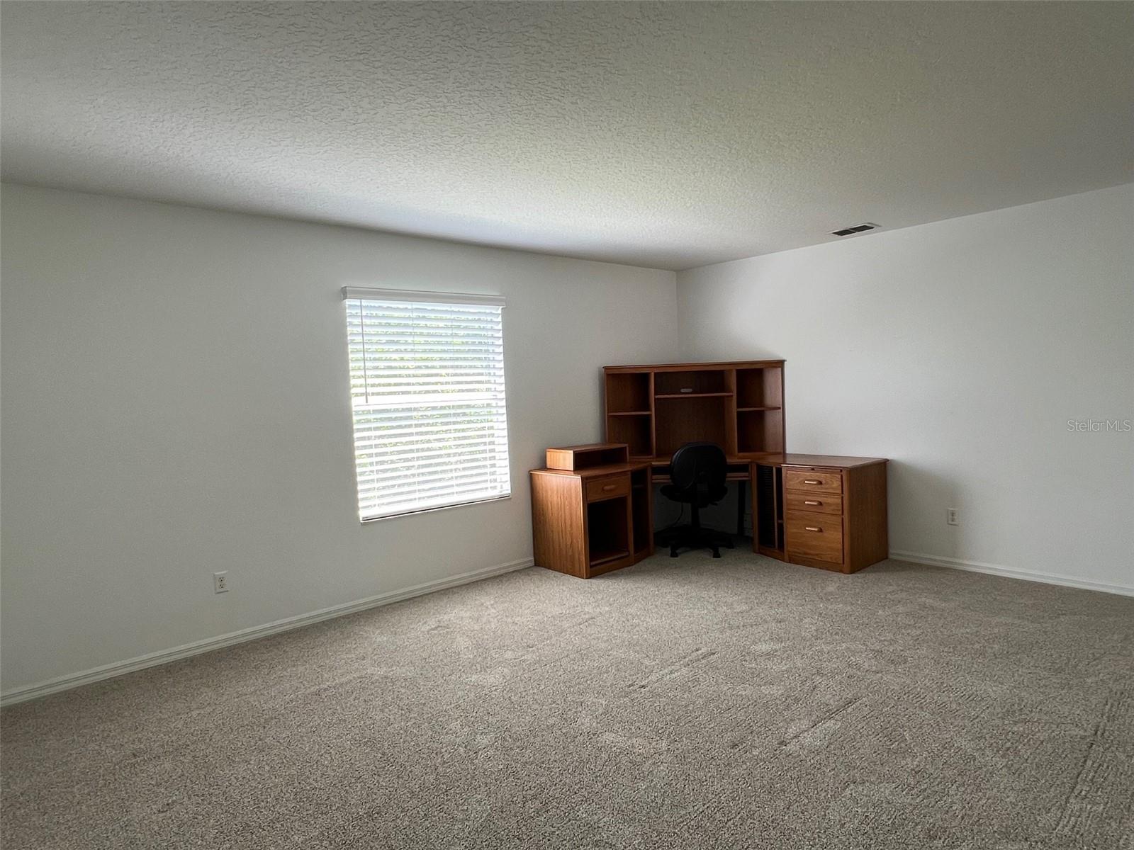 Image 3 of 34 For 1831 Abbots Hill Drive