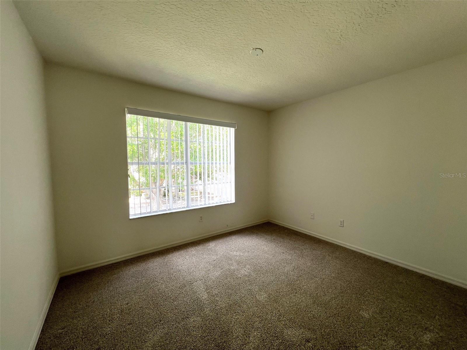 Image 8 of 34 For 1831 Abbots Hill Drive