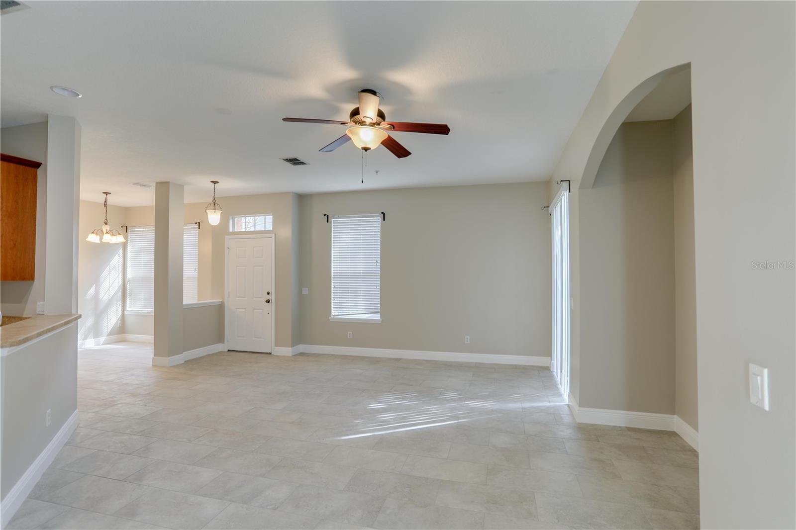 Image 4 of 21 For 946 Ashworth Overlook Drive A