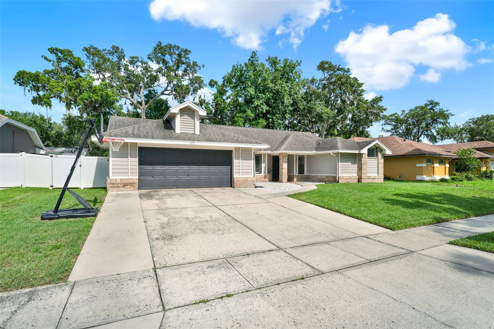 Image 2 of 50 For 679 N Endeavour Dr