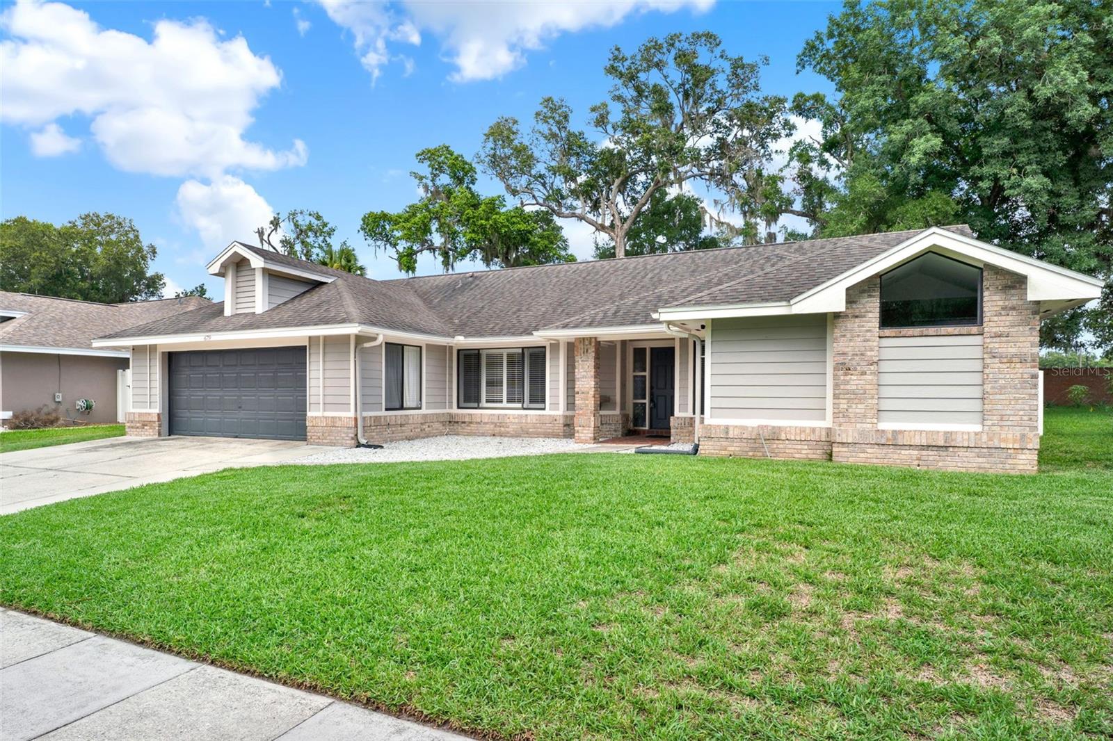 Image 3 of 50 For 679 N Endeavour Dr