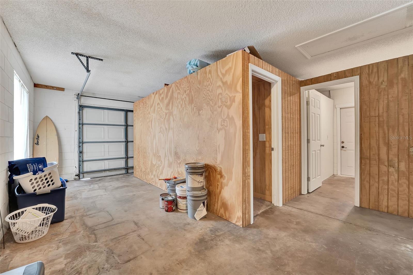 Image 38 of 50 For 679 N Endeavour Dr
