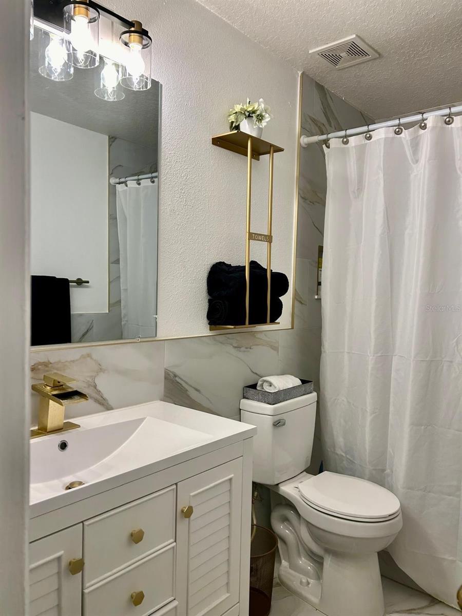 Listing photo id 28 for 932 Lake Sterling Court