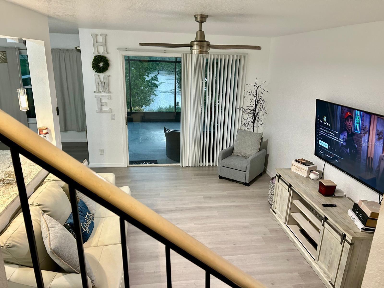 Listing photo id 5 for 932 Lake Sterling Court