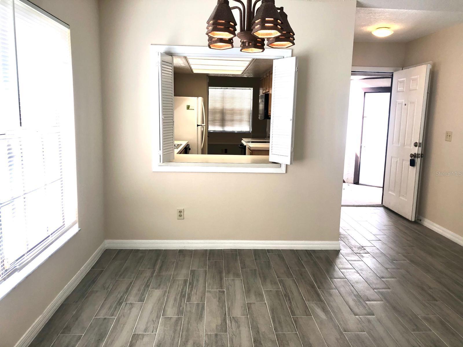 Image 11 of 39 For 8522 Sparrowhawk Court