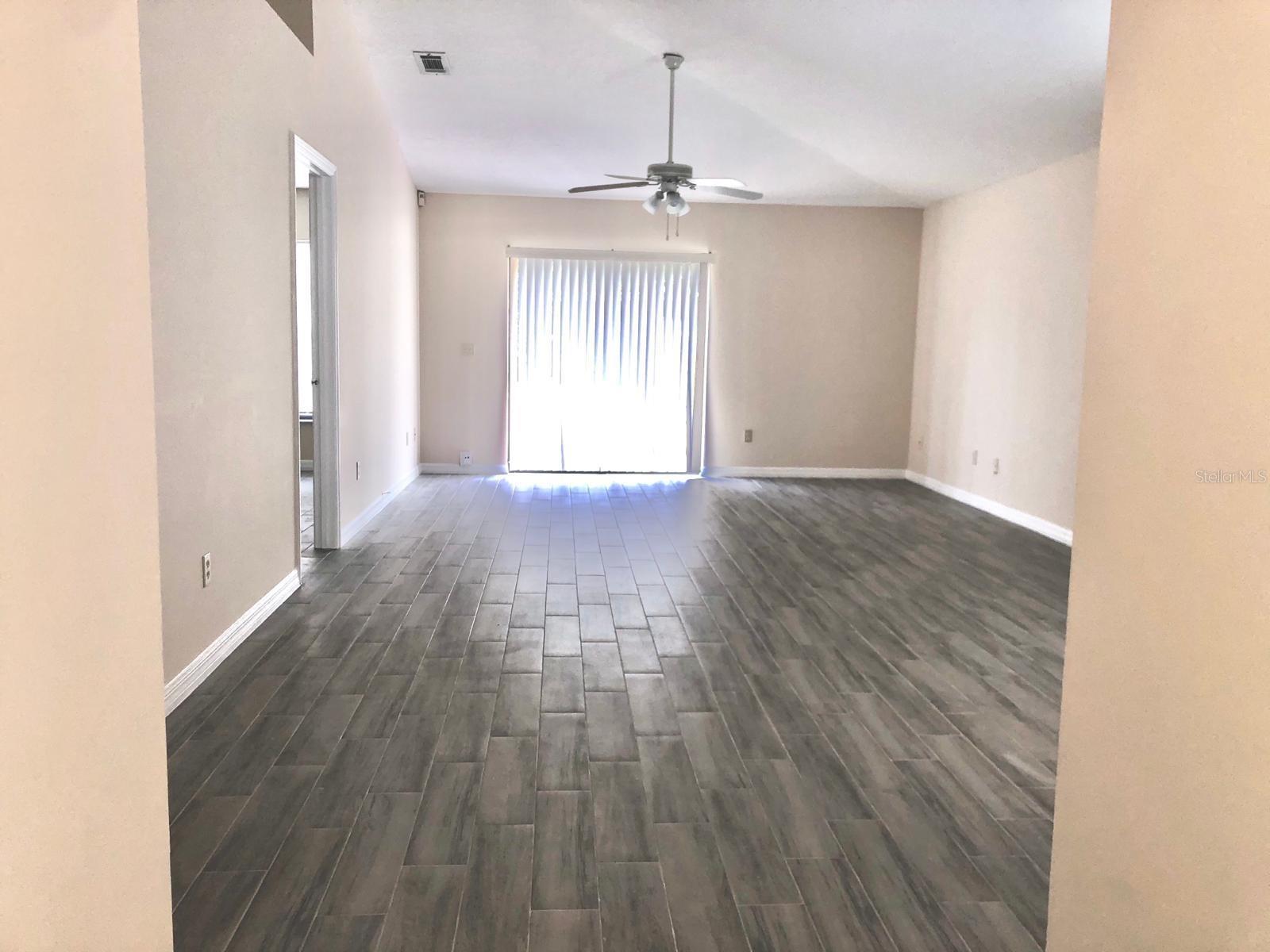 Image 14 of 39 For 8522 Sparrowhawk Court