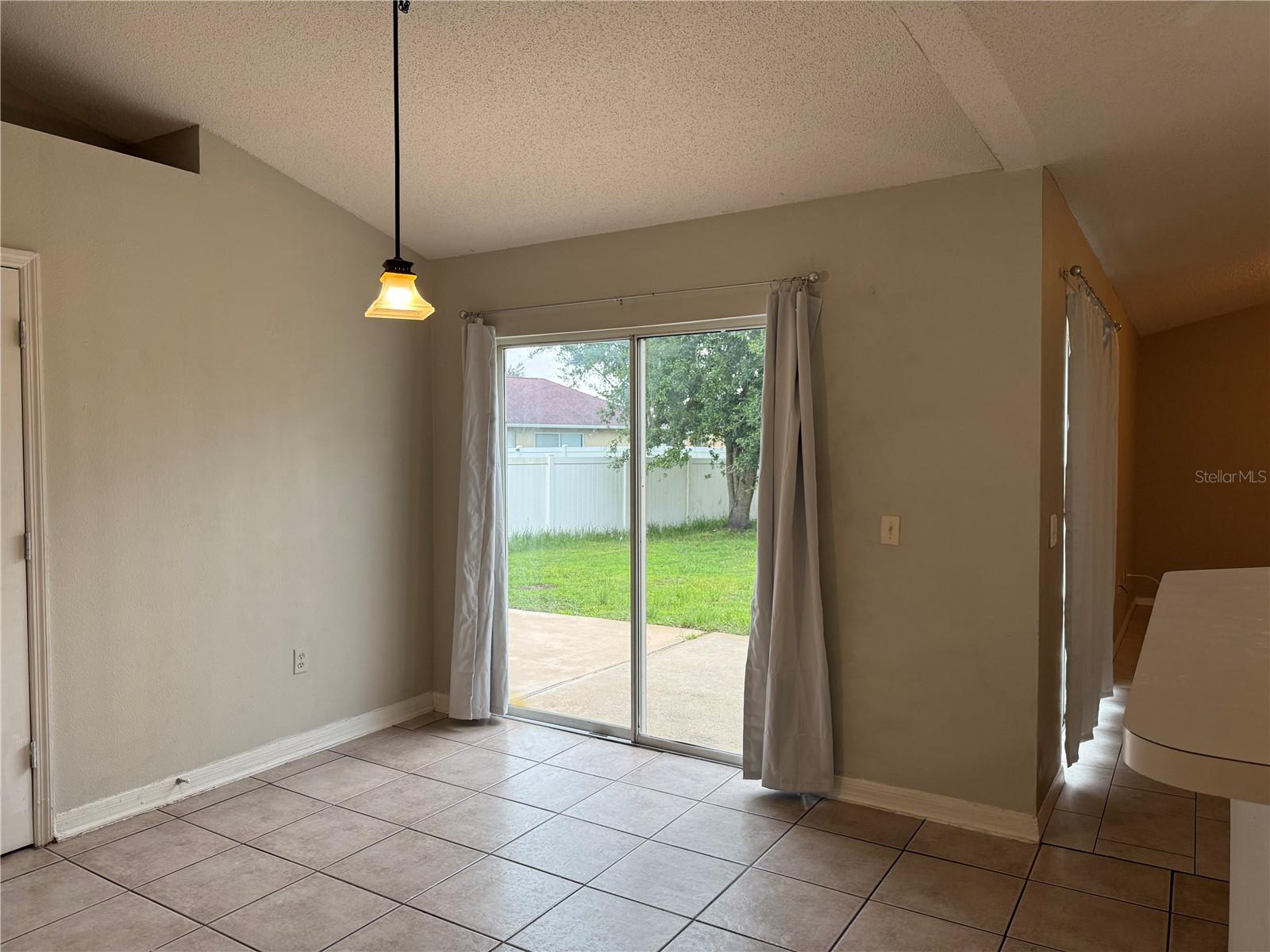 Image 15 of 19 For 1060 Dudley Drive