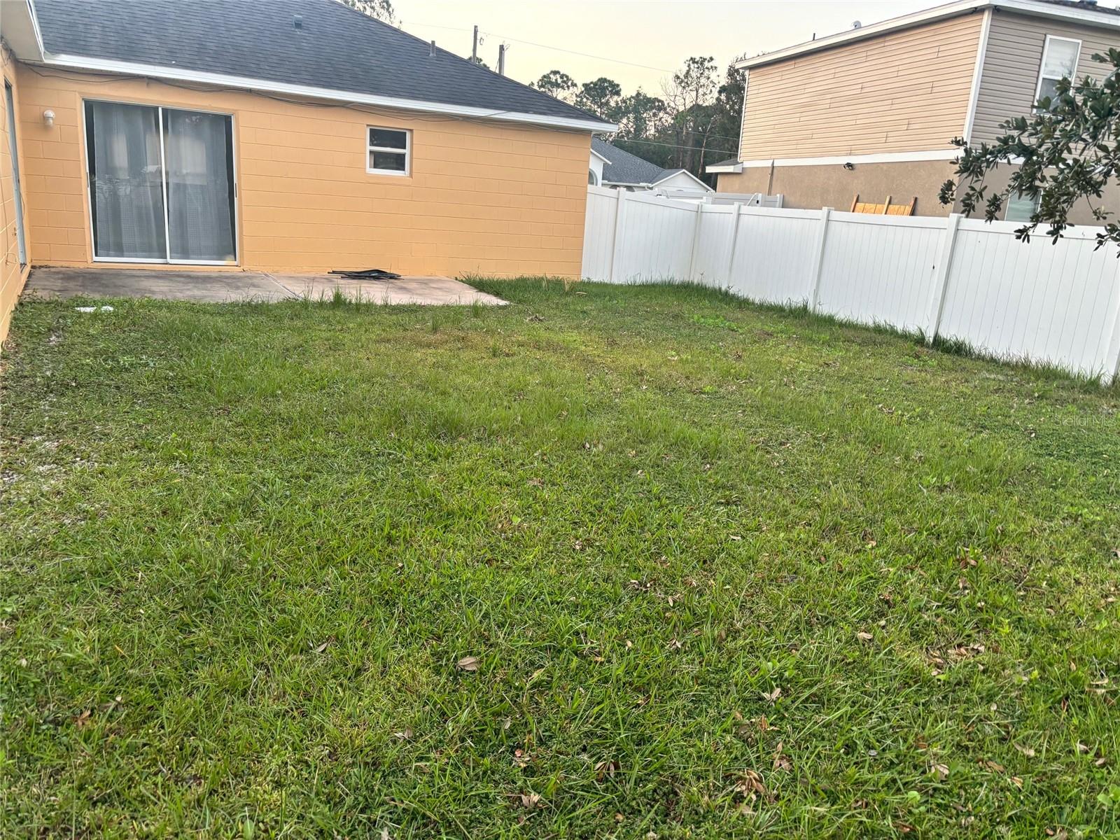 Image 4 of 19 For 1060 Dudley Drive