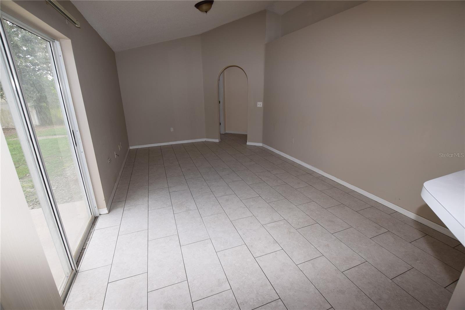 Image 8 of 19 For 1060 Dudley Drive