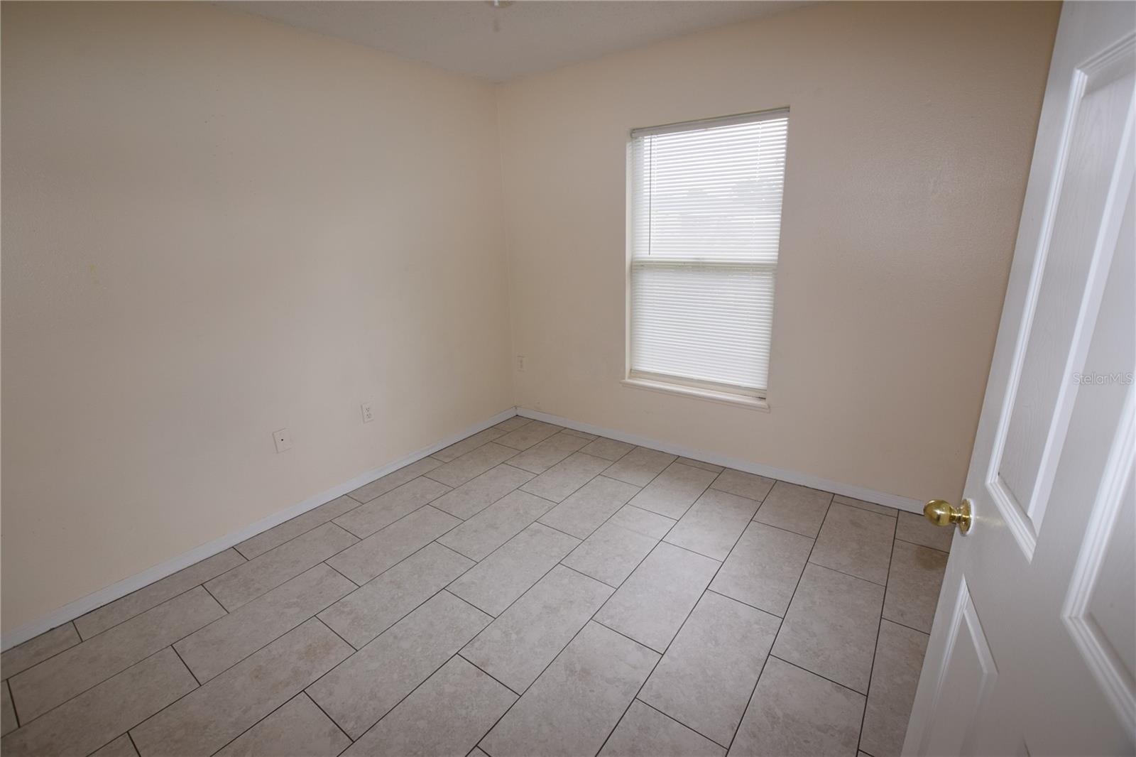 Image 9 of 19 For 1060 Dudley Drive