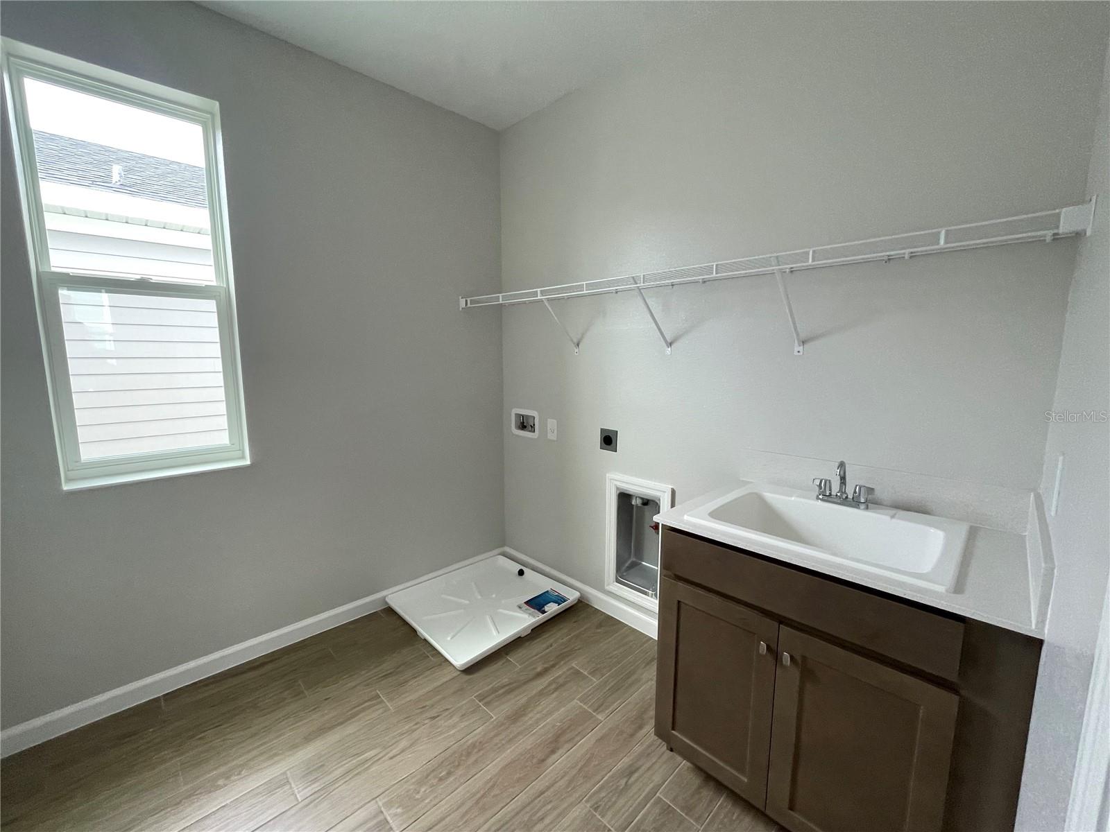 Image 31 of 46 For 1354 Twelve Oaks Road