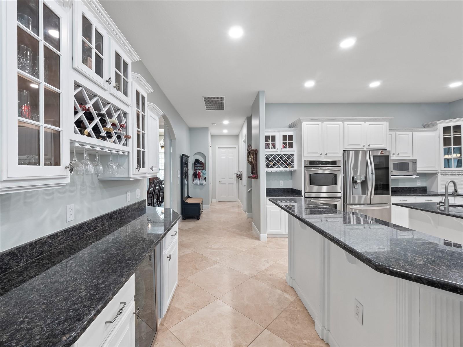 Image 18 of 67 For 8531 Cypress Hollow Court
