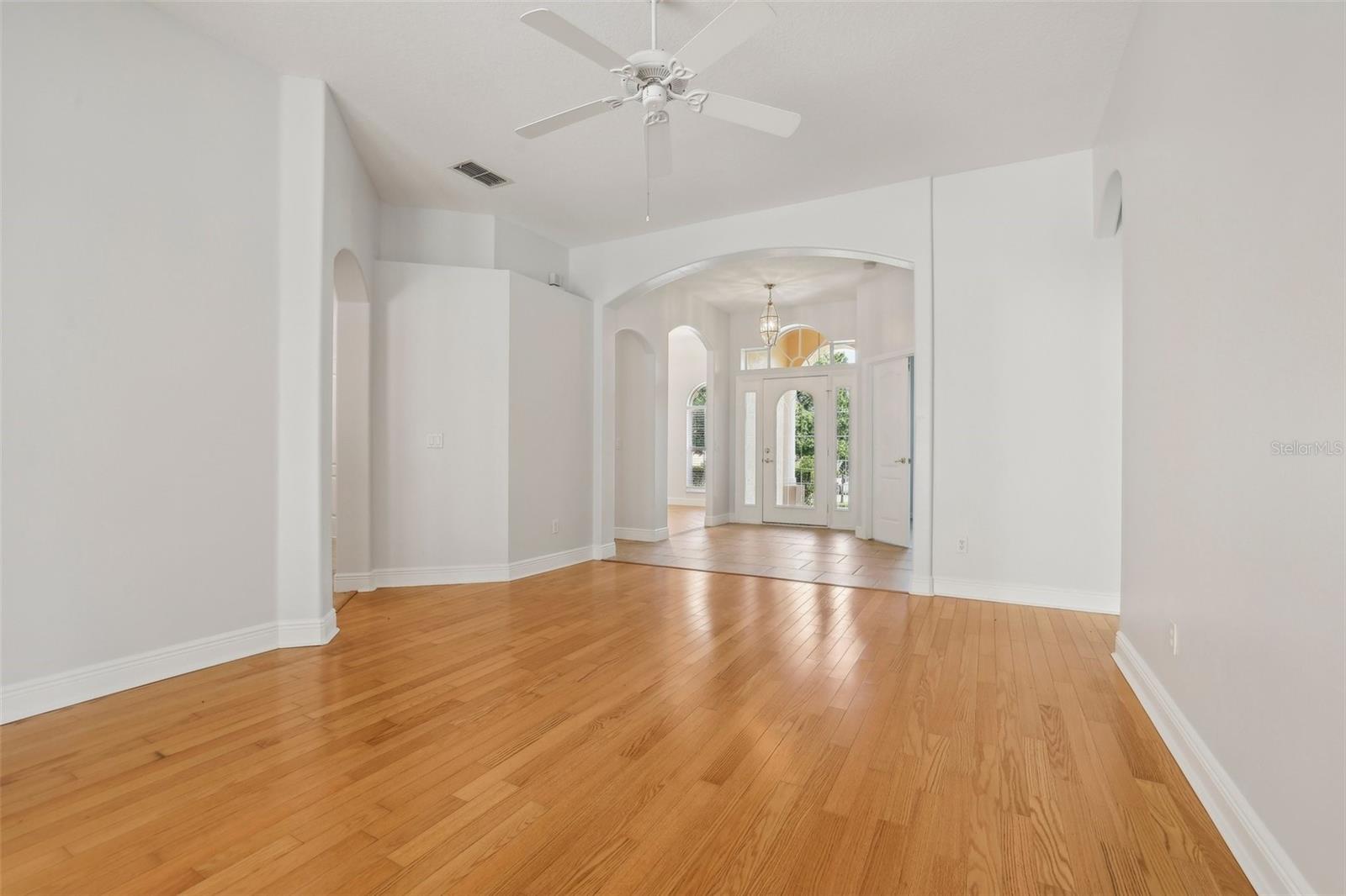 Image 3 of 31 For 604 Cheviot Court