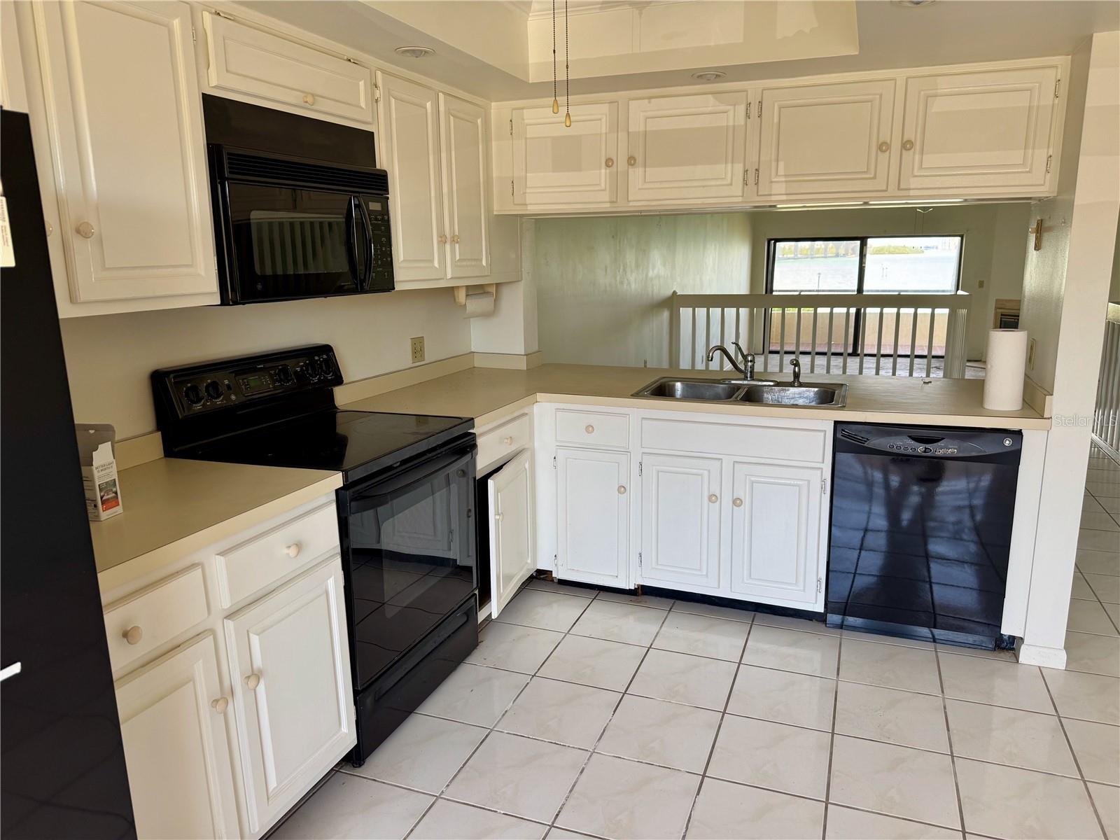 Image 15 of 31 For 115 1st Street E 103