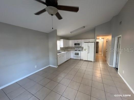 Image 2 of 10 For 6115 Sand Key Lane