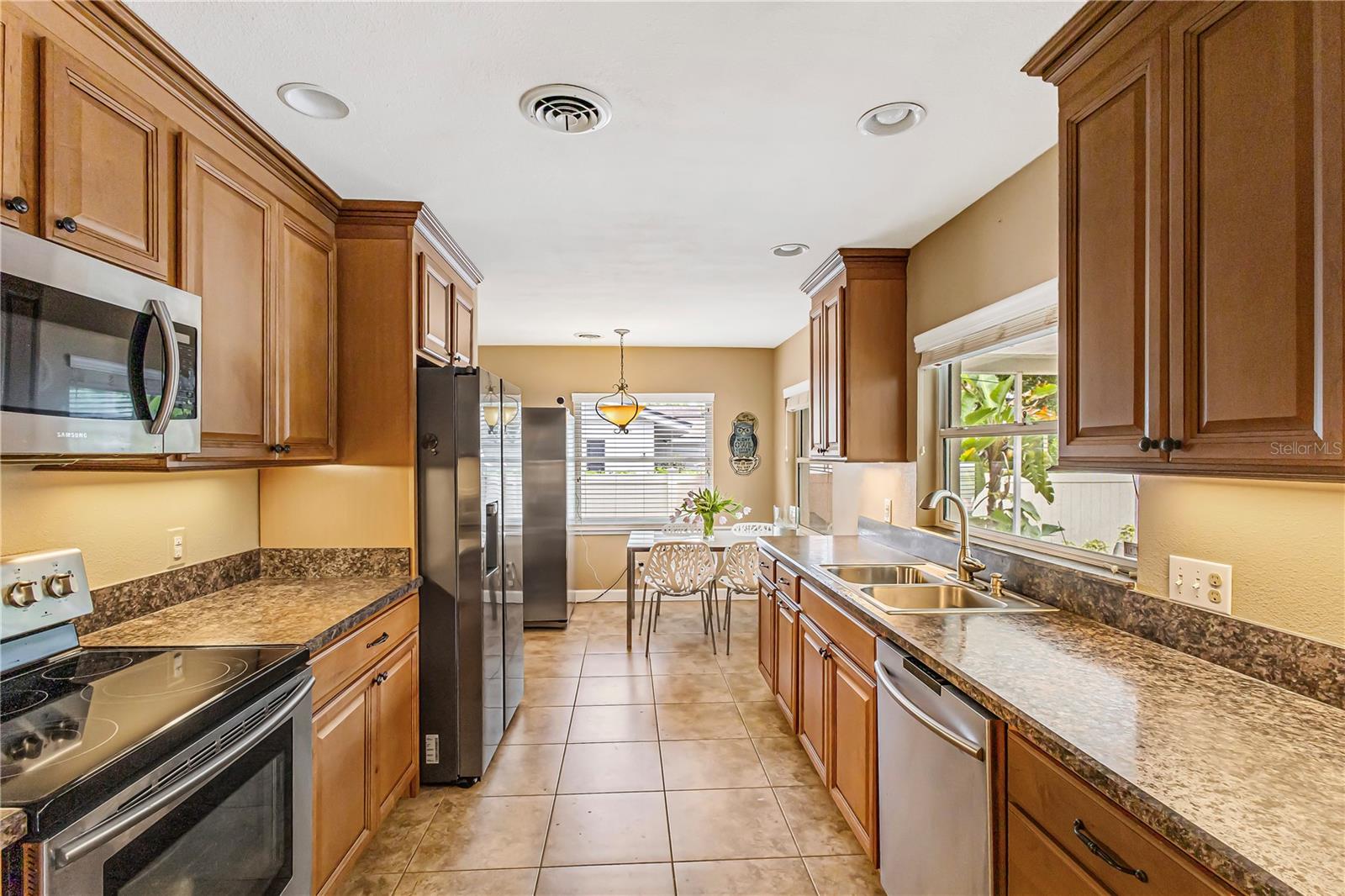 Image 13 of 43 For 676 Dunblane Drive