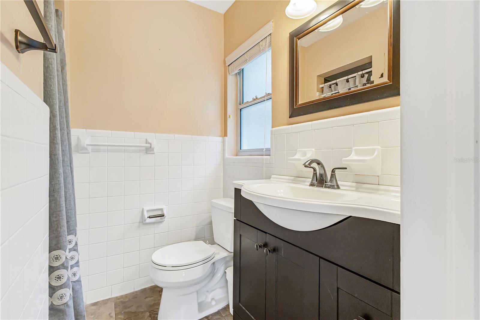 Image 21 of 43 For 676 Dunblane Drive