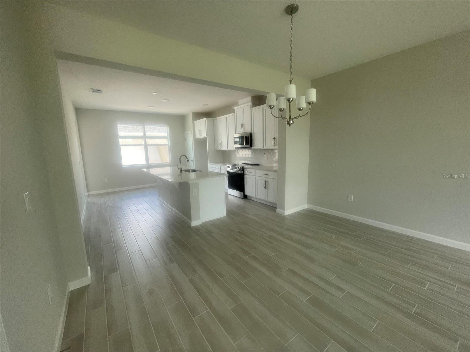 Image 10 of 32 For 1411 Mount Royal Drive