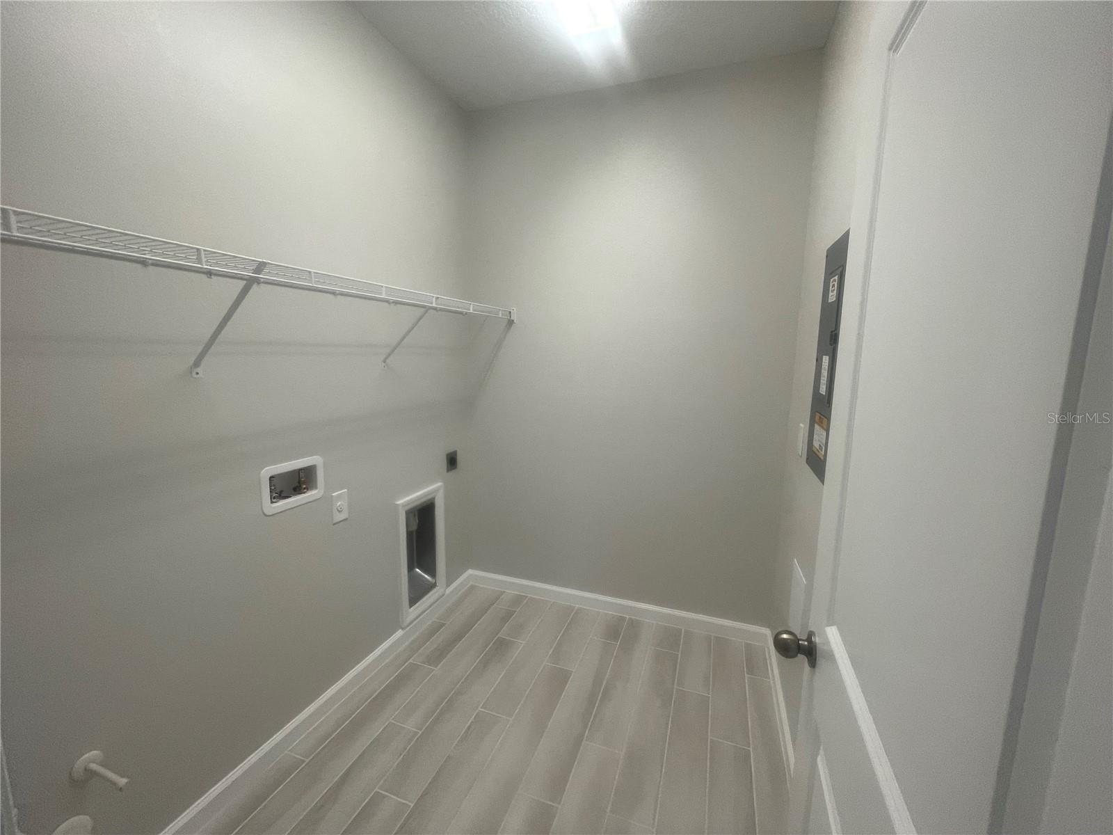 Image 21 of 32 For 1411 Mount Royal Drive