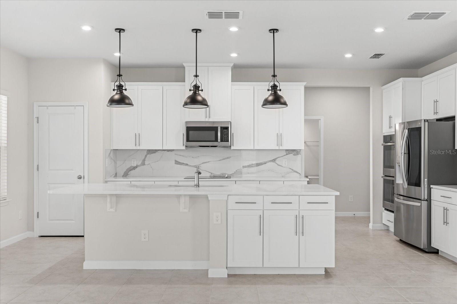 Image 15 of 51 For 2431 Tudor Rose Drive