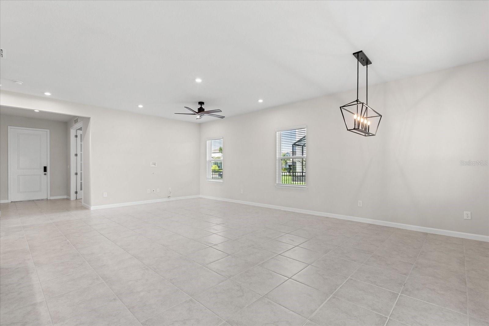 Image 16 of 51 For 2431 Tudor Rose Drive