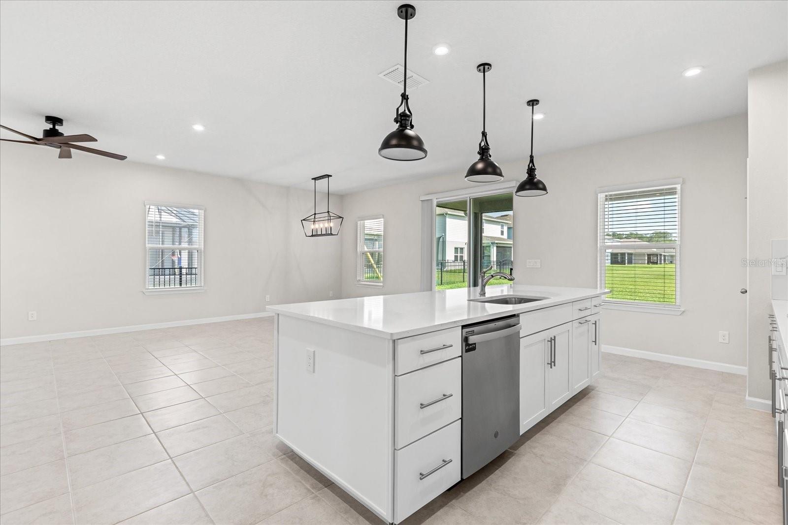 Image 20 of 51 For 2431 Tudor Rose Drive