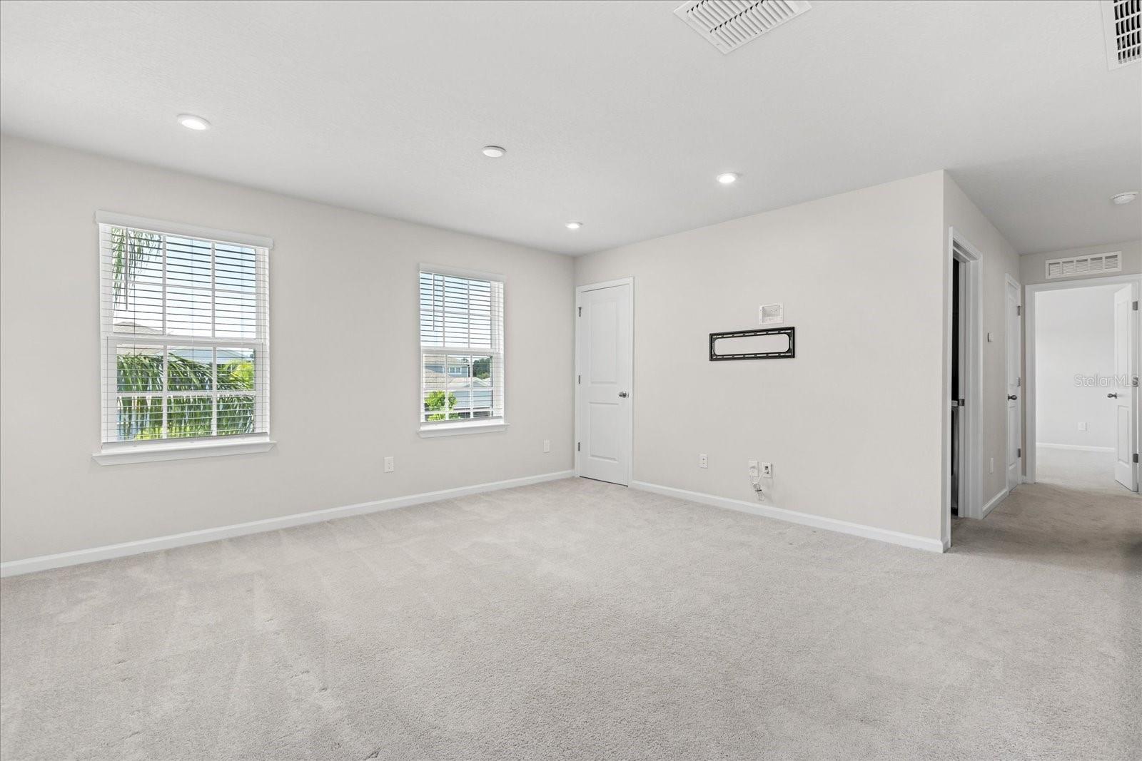 Image 27 of 51 For 2431 Tudor Rose Drive