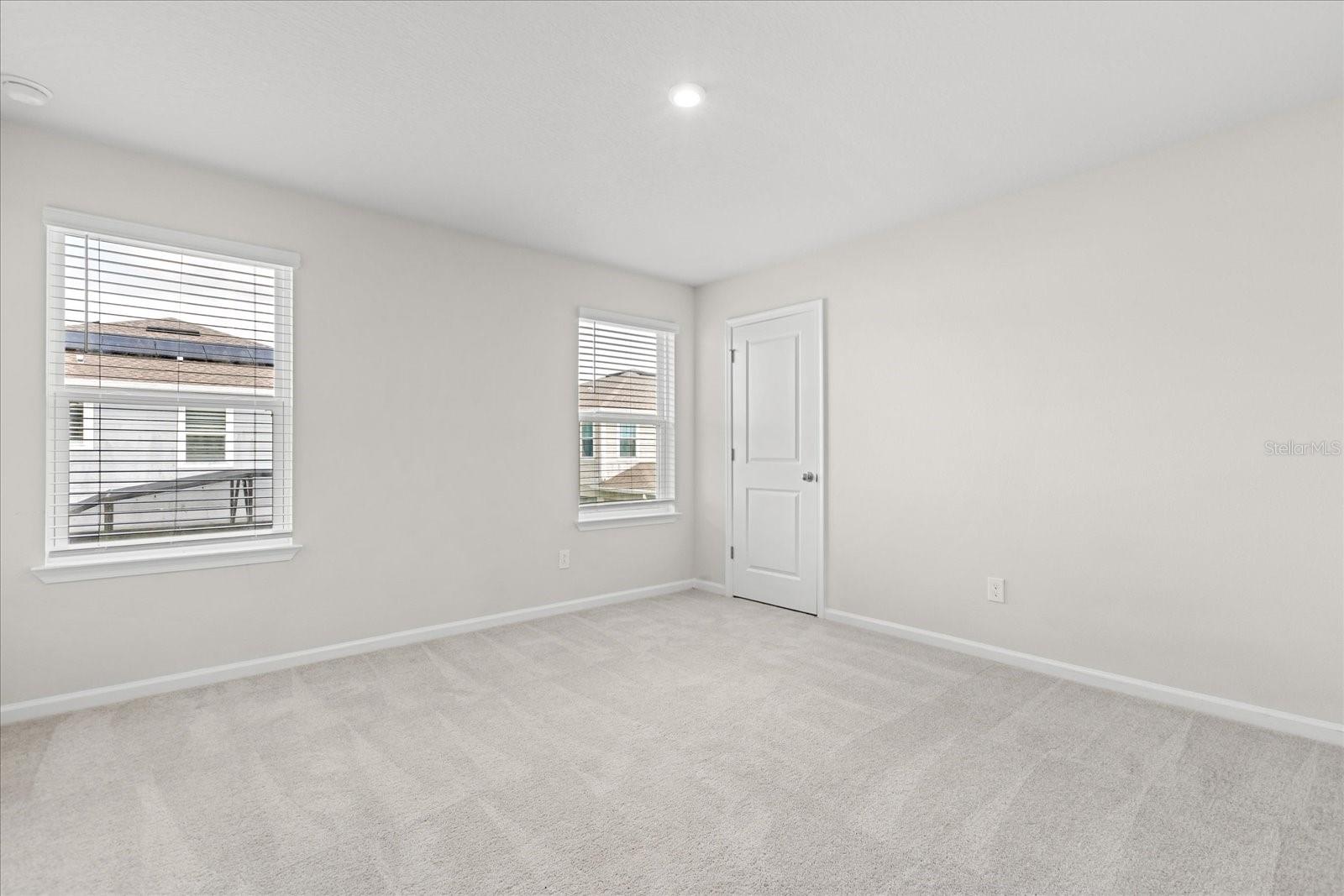 Image 33 of 51 For 2431 Tudor Rose Drive