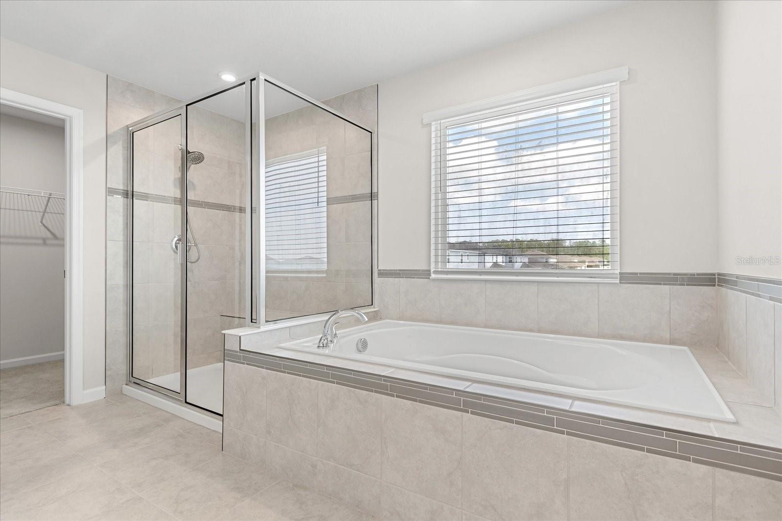 Image 40 of 51 For 2431 Tudor Rose Drive