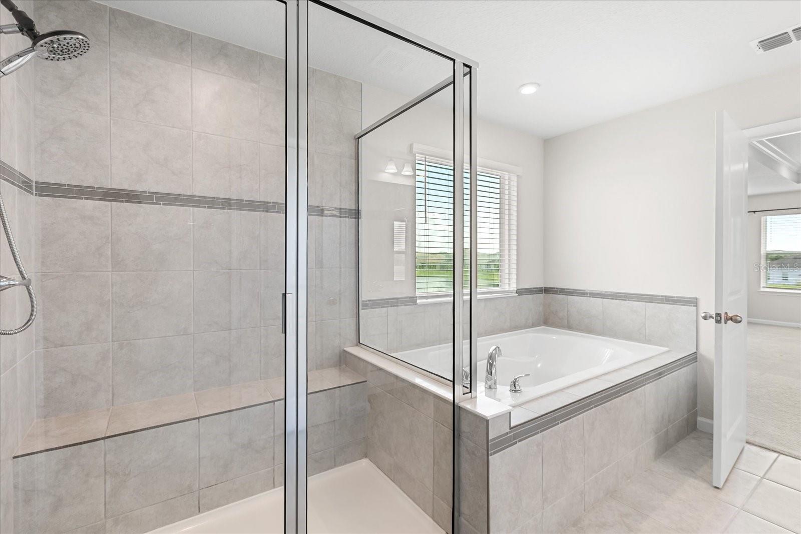 Image 41 of 51 For 2431 Tudor Rose Drive
