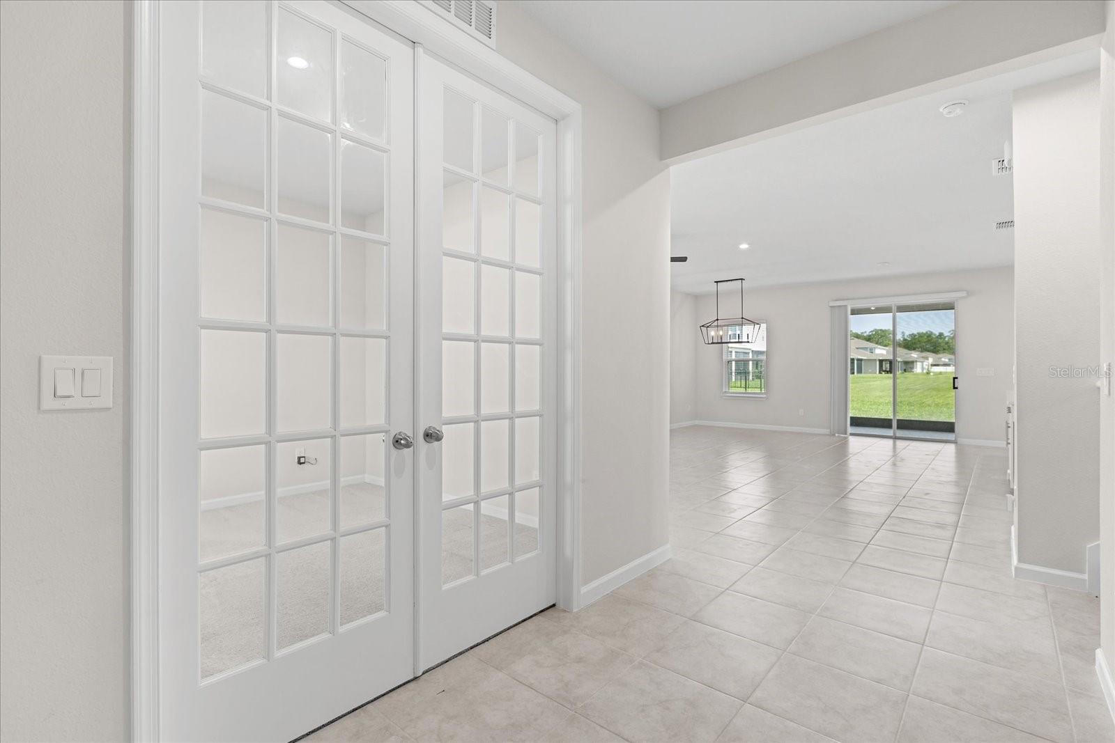 Image 6 of 51 For 2431 Tudor Rose Drive