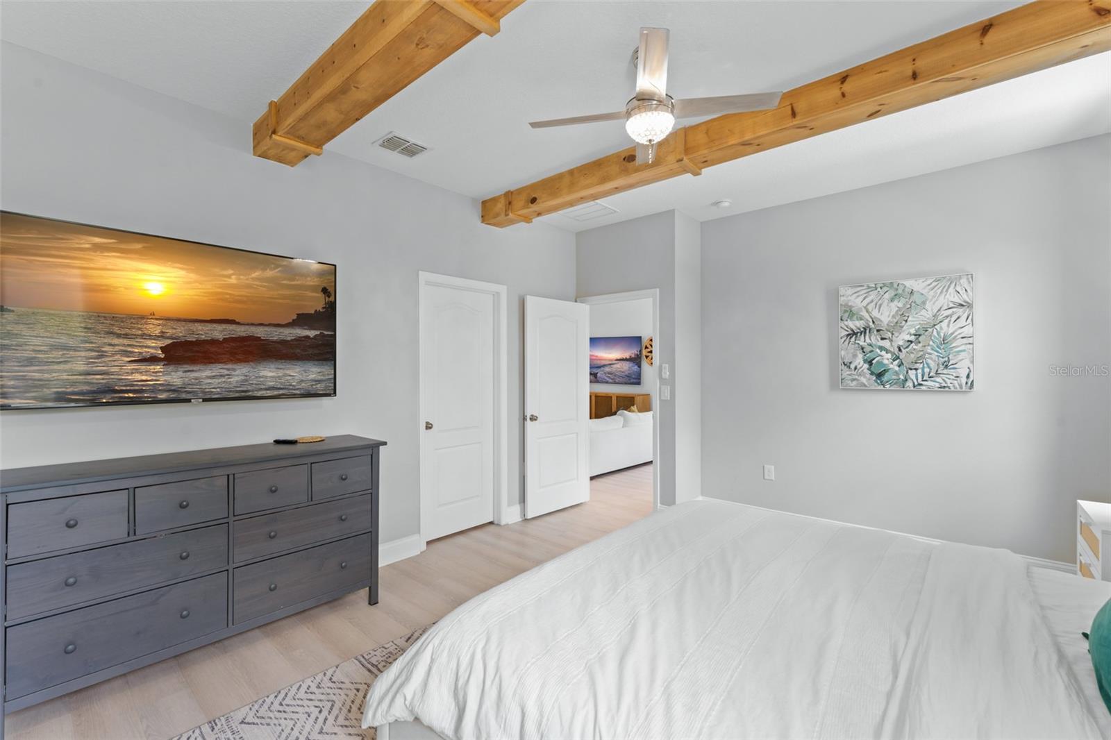Image 26 of 61 For 13227 Spring Grove Way