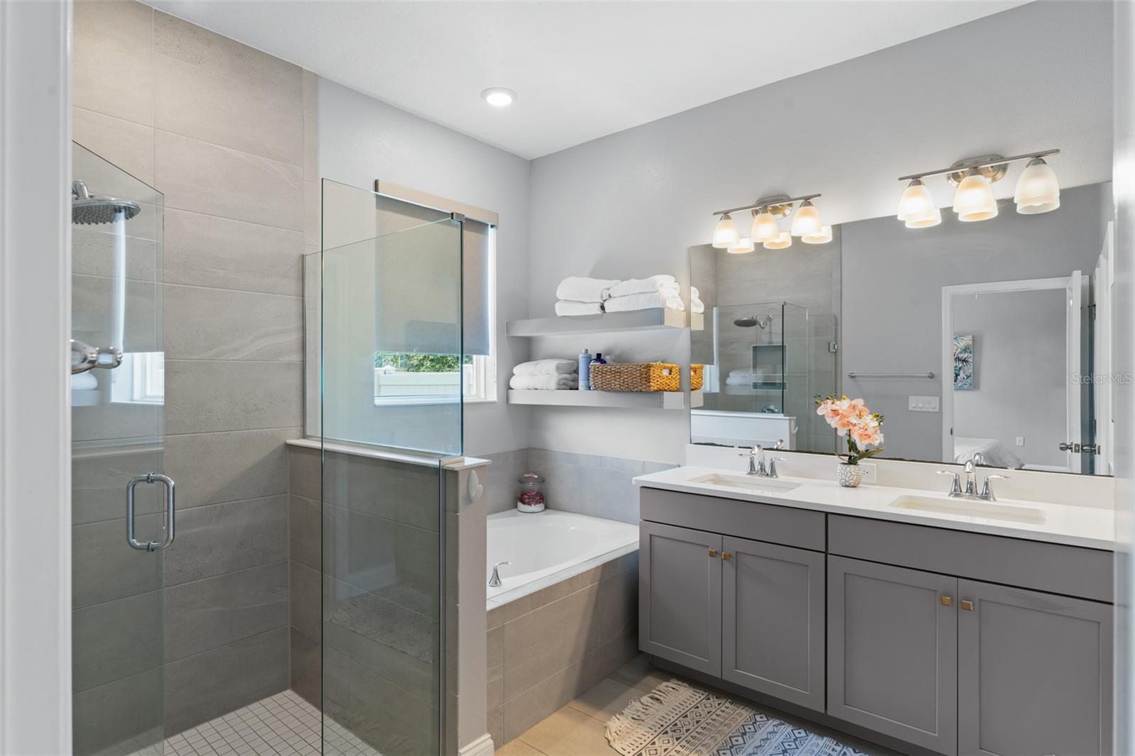 Image 27 of 61 For 13227 Spring Grove Way