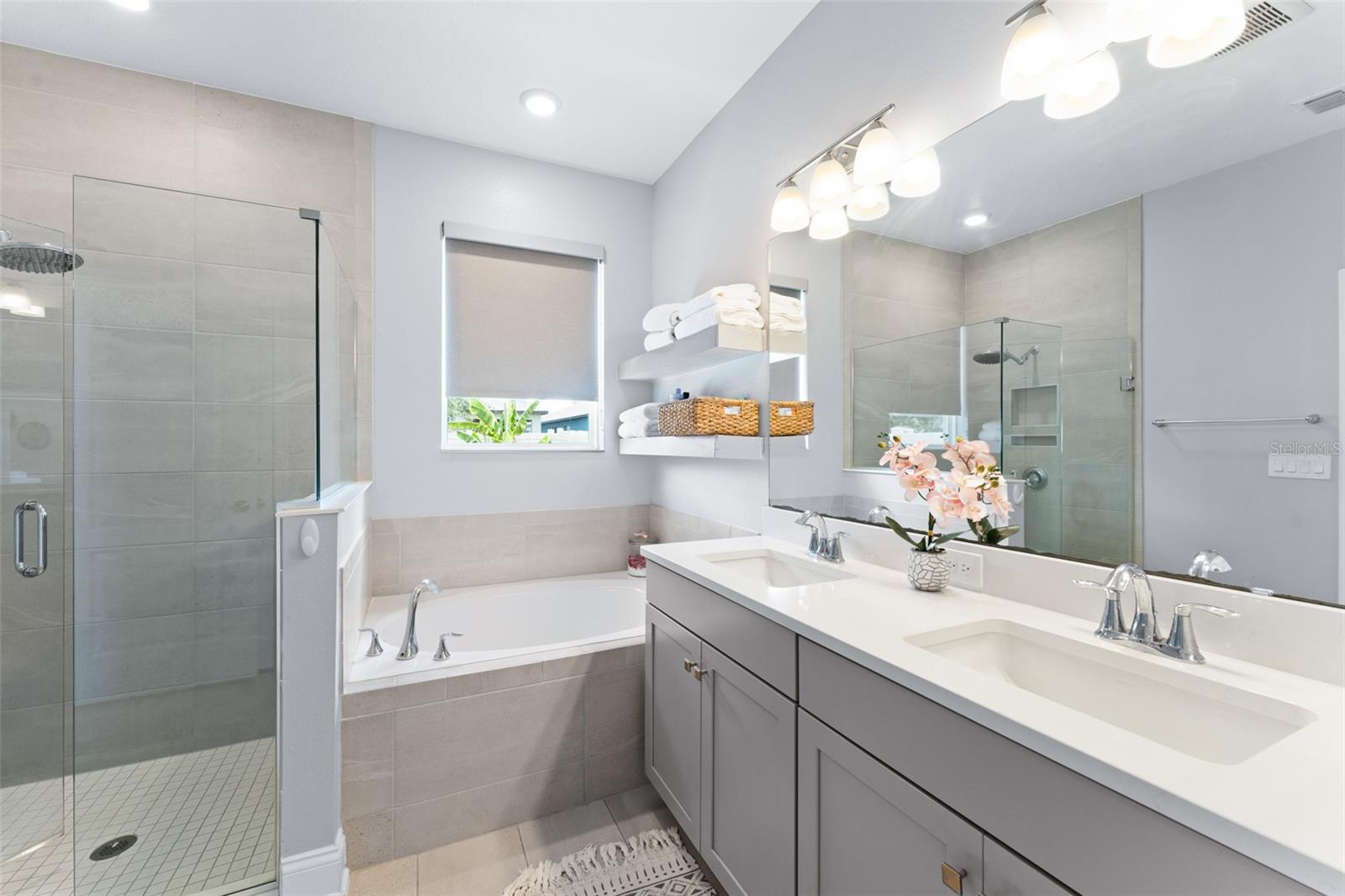 Image 29 of 61 For 13227 Spring Grove Way