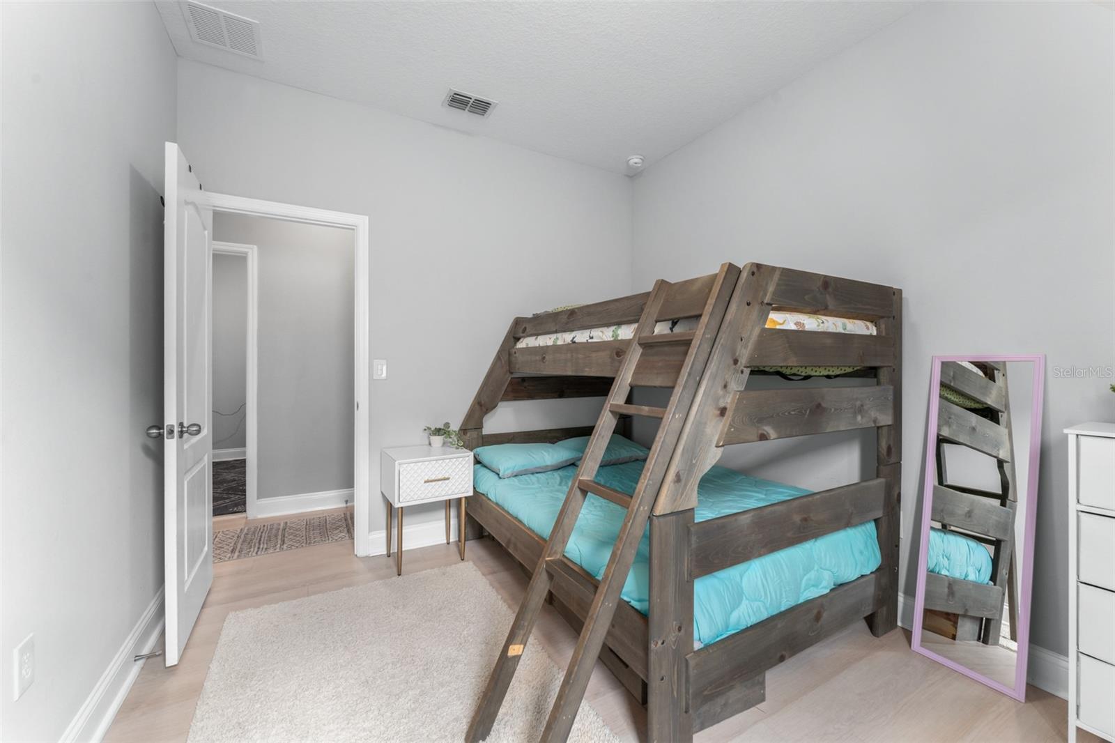 Image 33 of 61 For 13227 Spring Grove Way