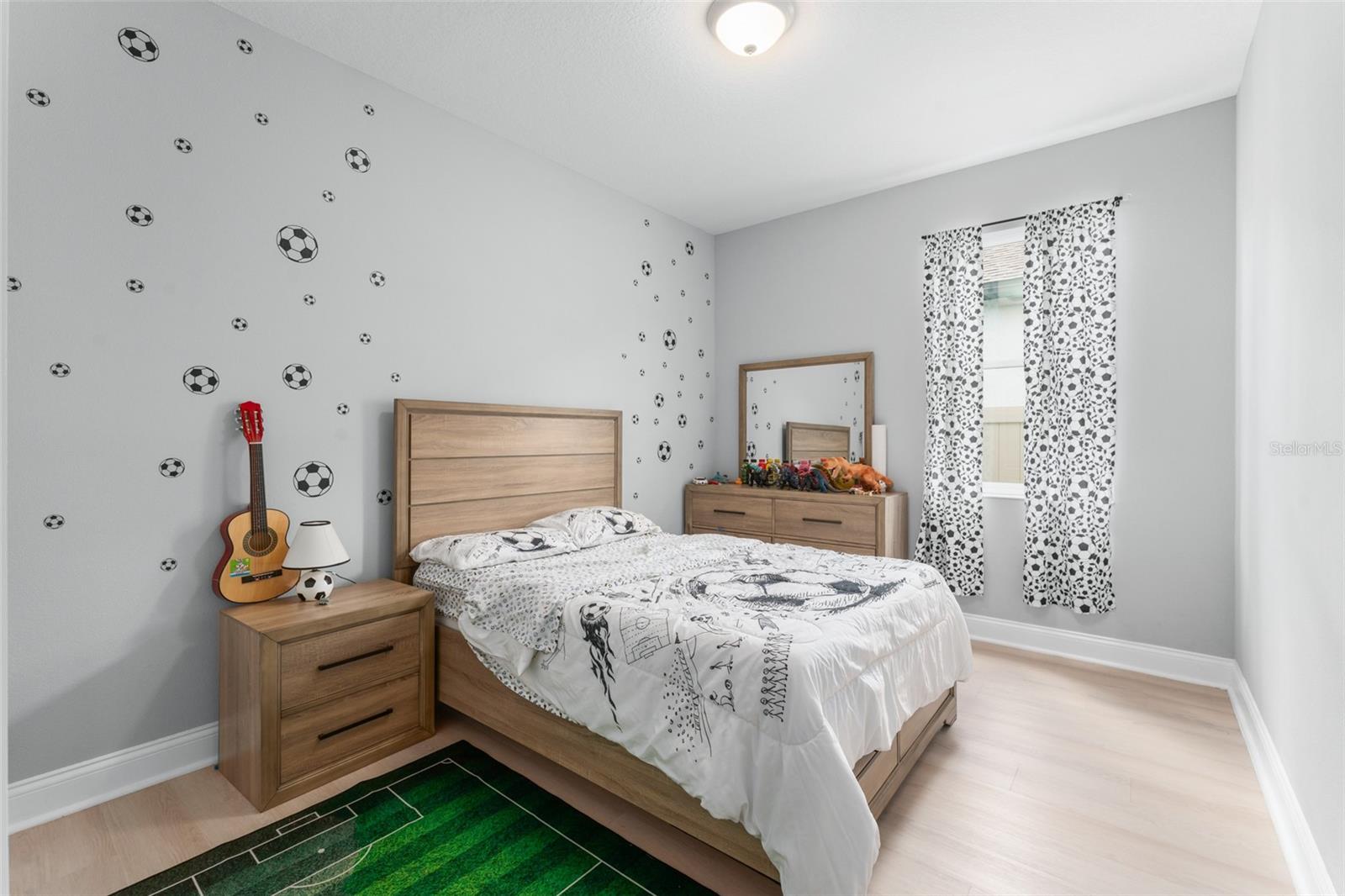 Image 36 of 61 For 13227 Spring Grove Way