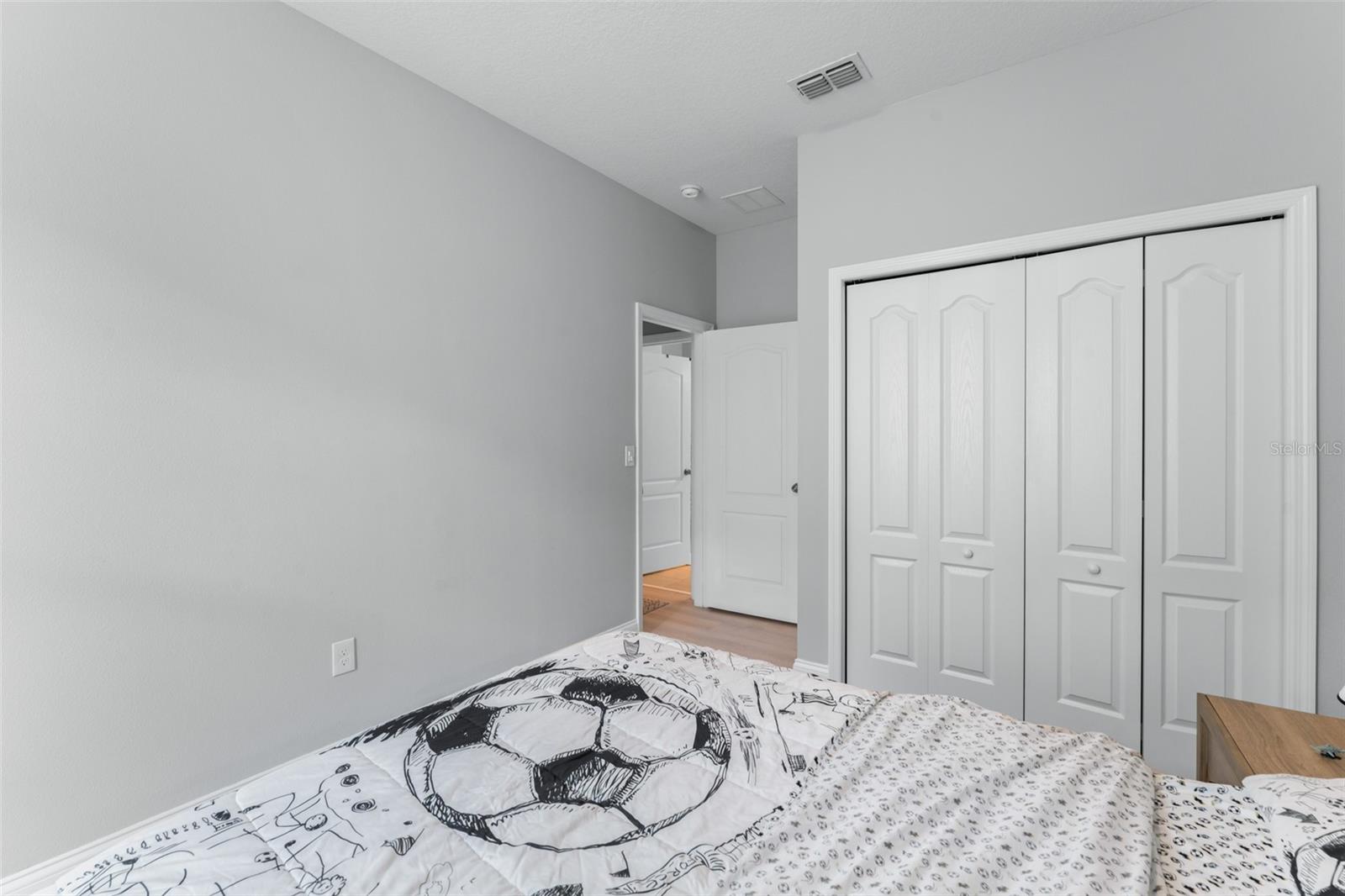 Image 37 of 61 For 13227 Spring Grove Way