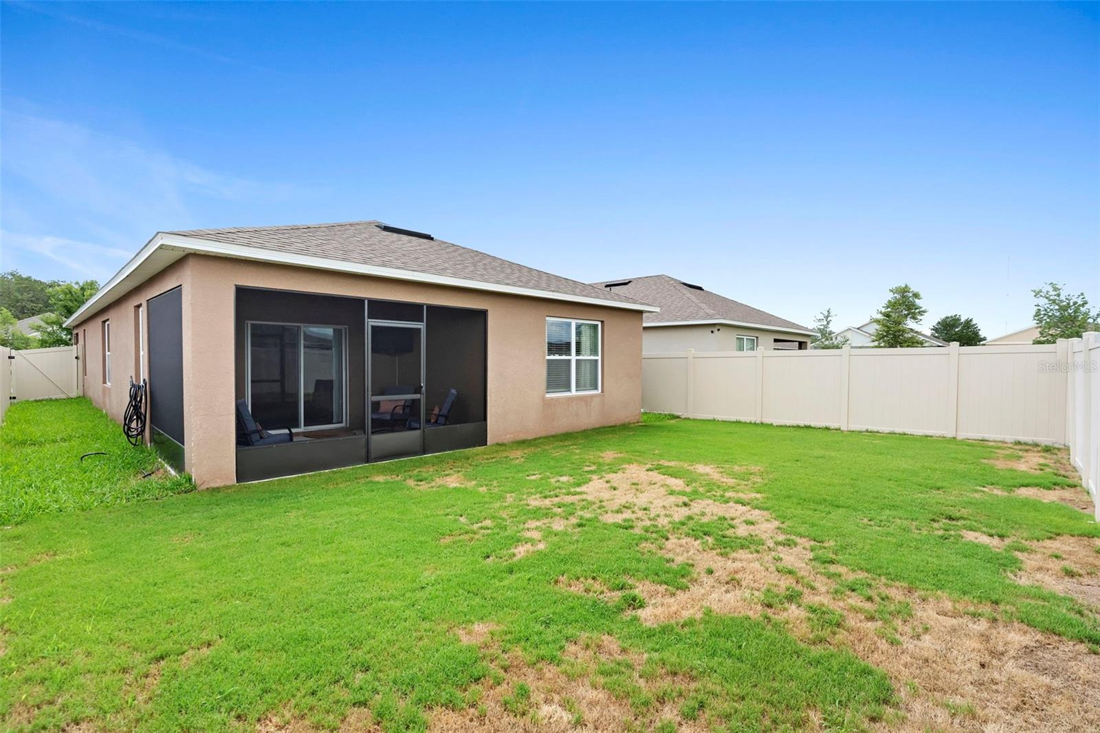 Image 33 of 43 For 927 Denali Dr
