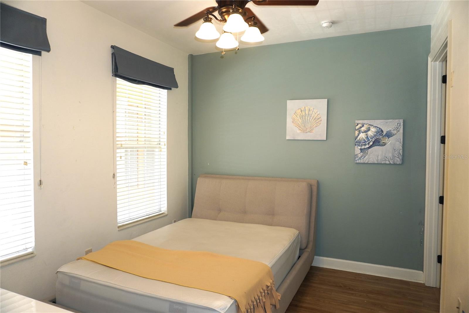 Image 21 of 45 For 1320 3rd Avenue 238