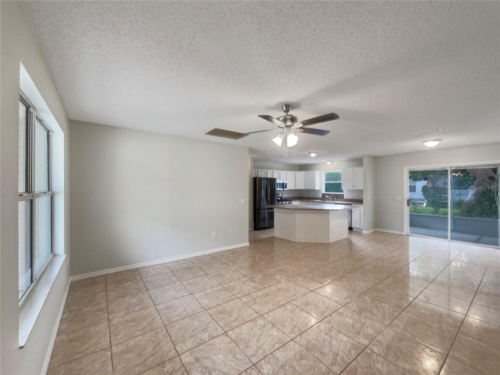 Image 4 of 24 For 9514 168th Maplesong Lane