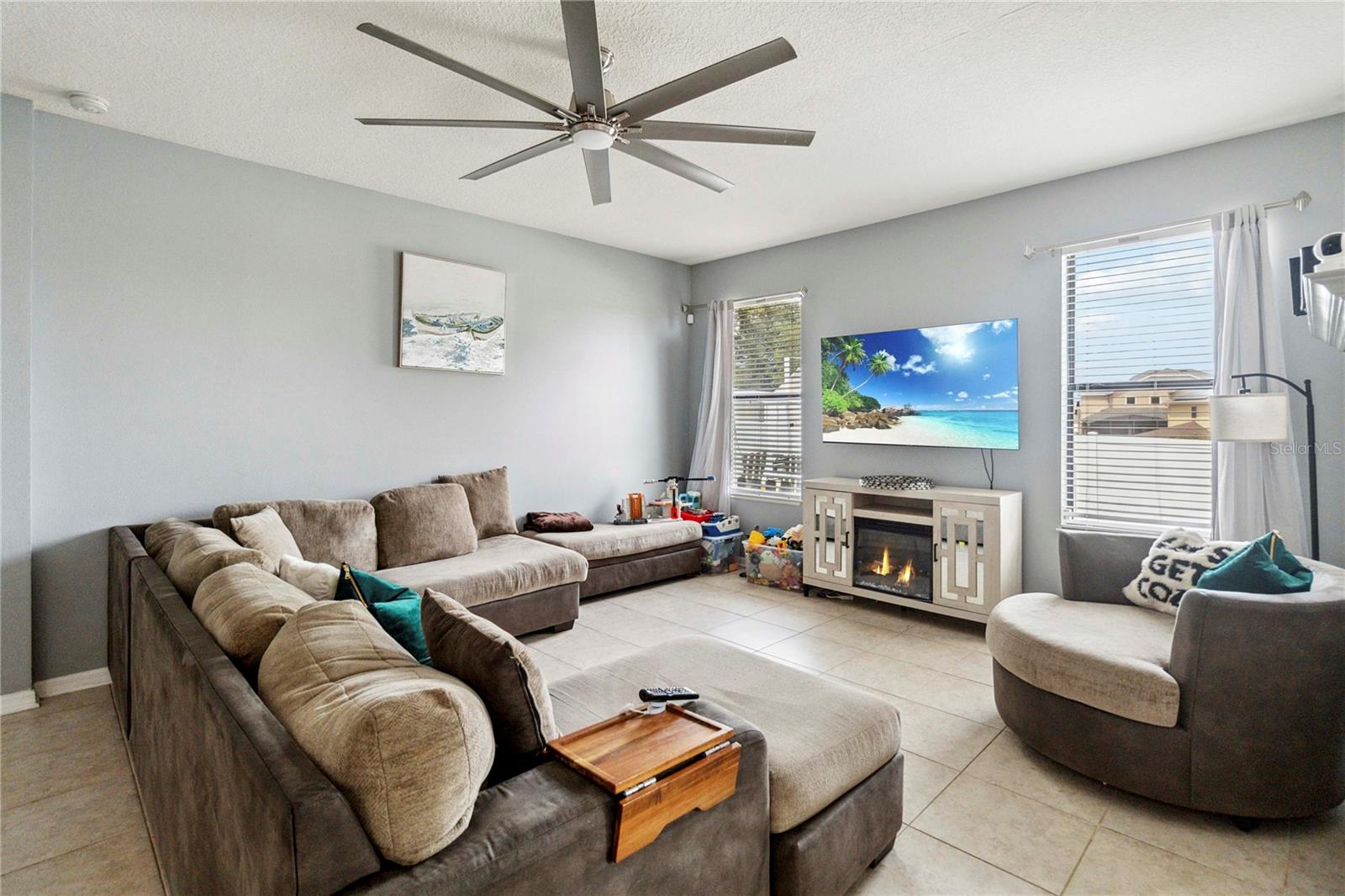 Image 4 of 50 For 731 Arbor Pointe Avenue