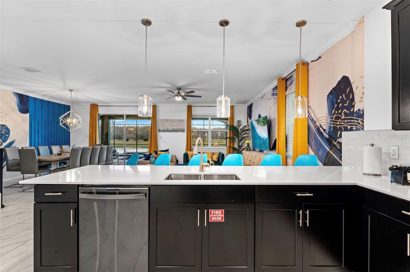 Listing photo id 12 for 4161 Paragraph Drive