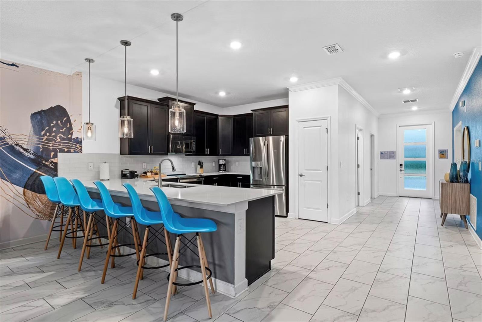 Listing photo id 3 for 4161 Paragraph Drive