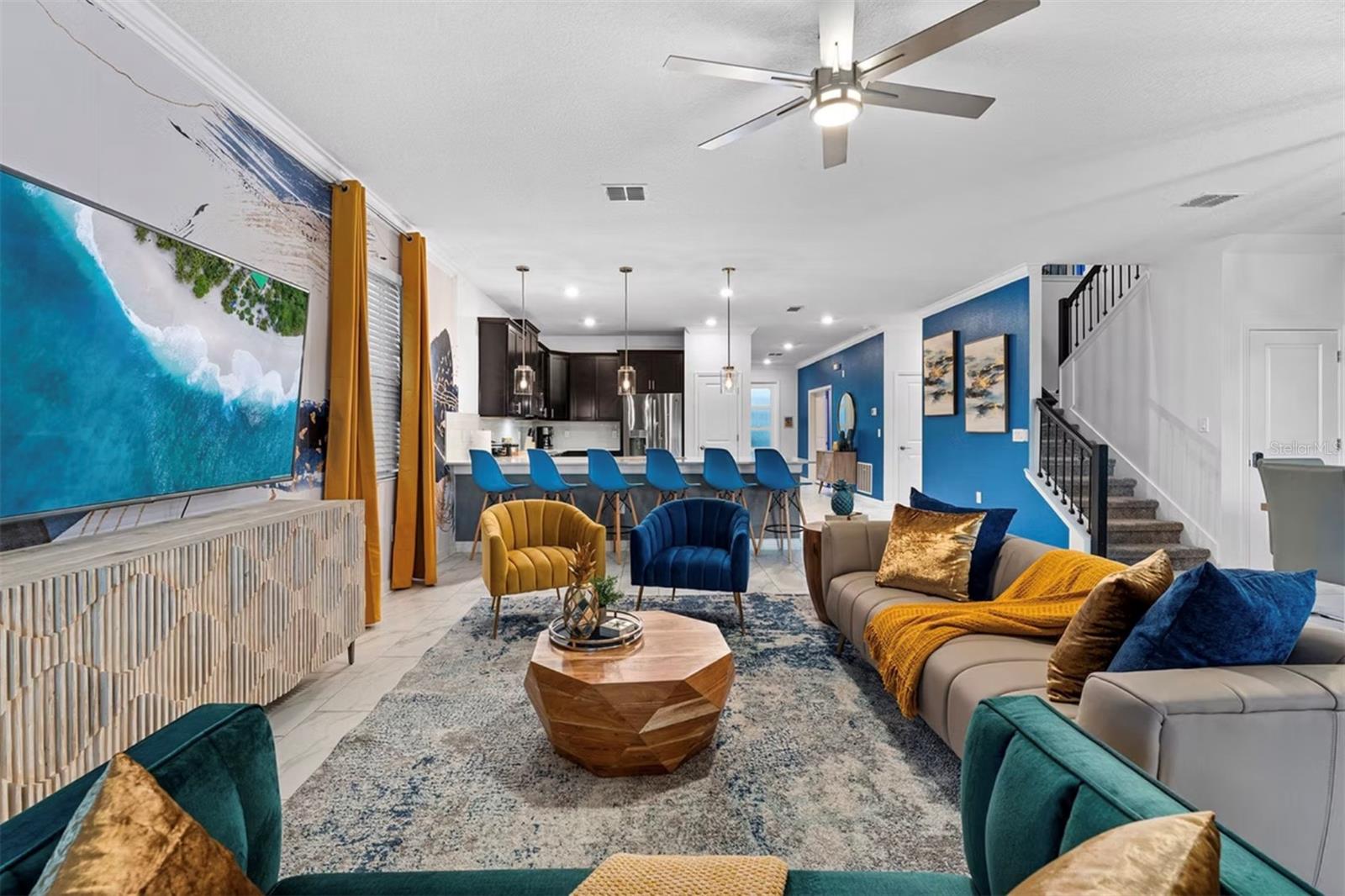 Listing photo id 4 for 4161 Paragraph Drive