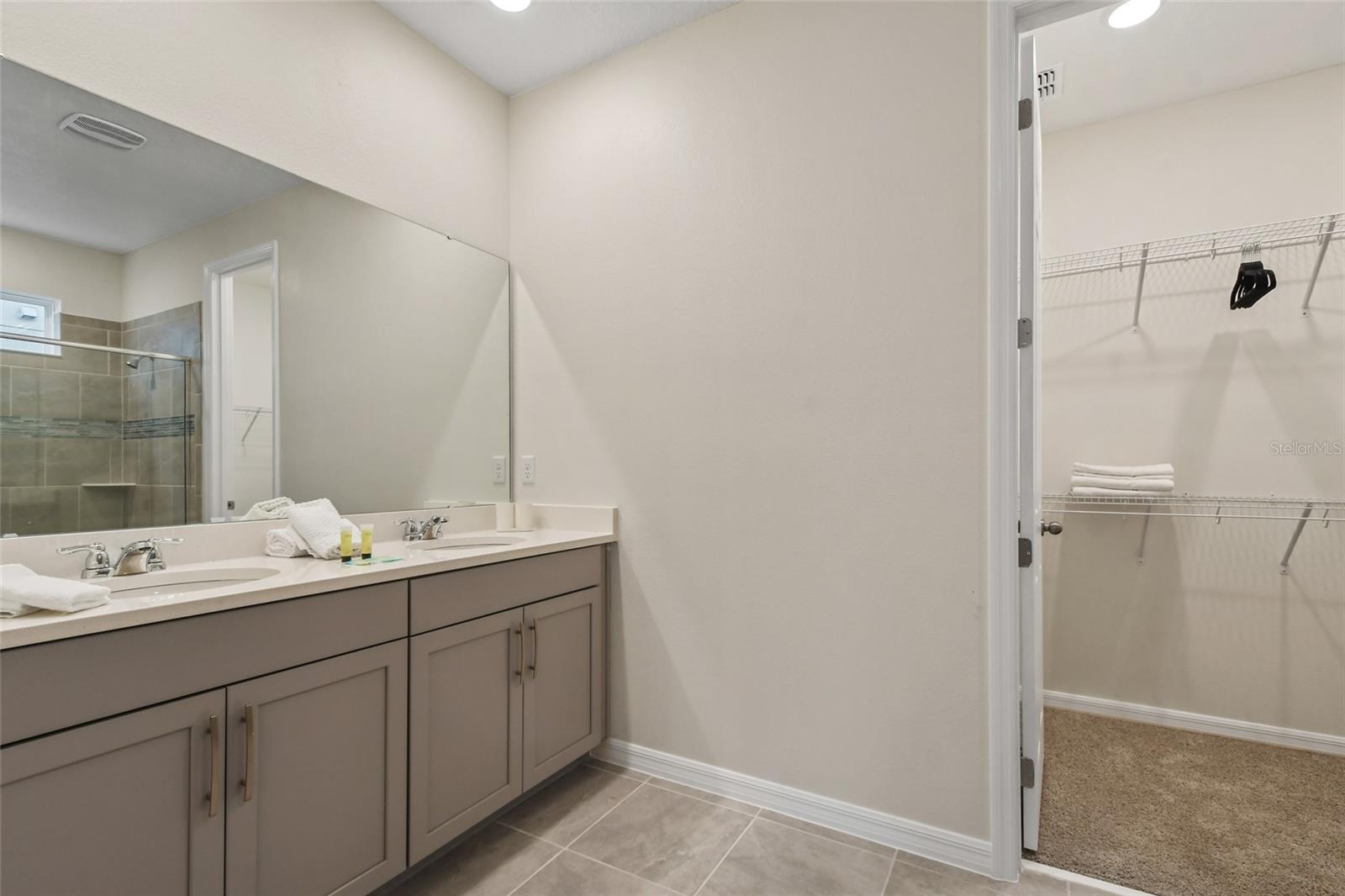 Image 30 of 66 For 8928 Coconut Breeze Drive