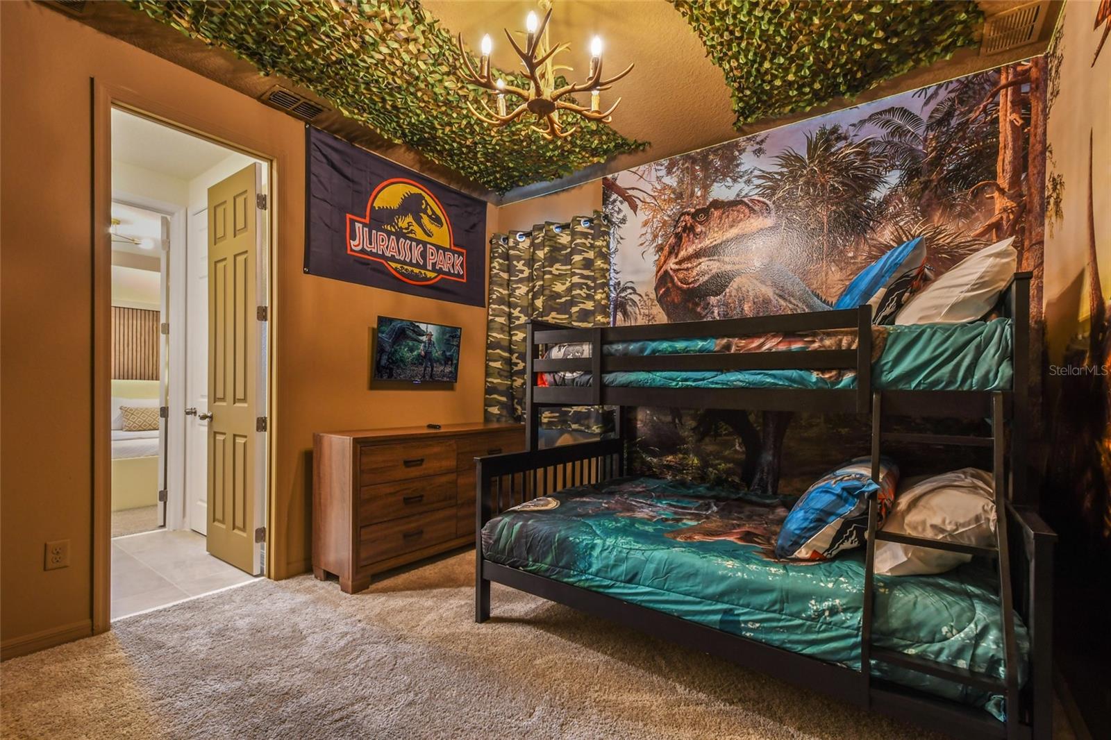 Image 38 of 66 For 8928 Coconut Breeze Drive