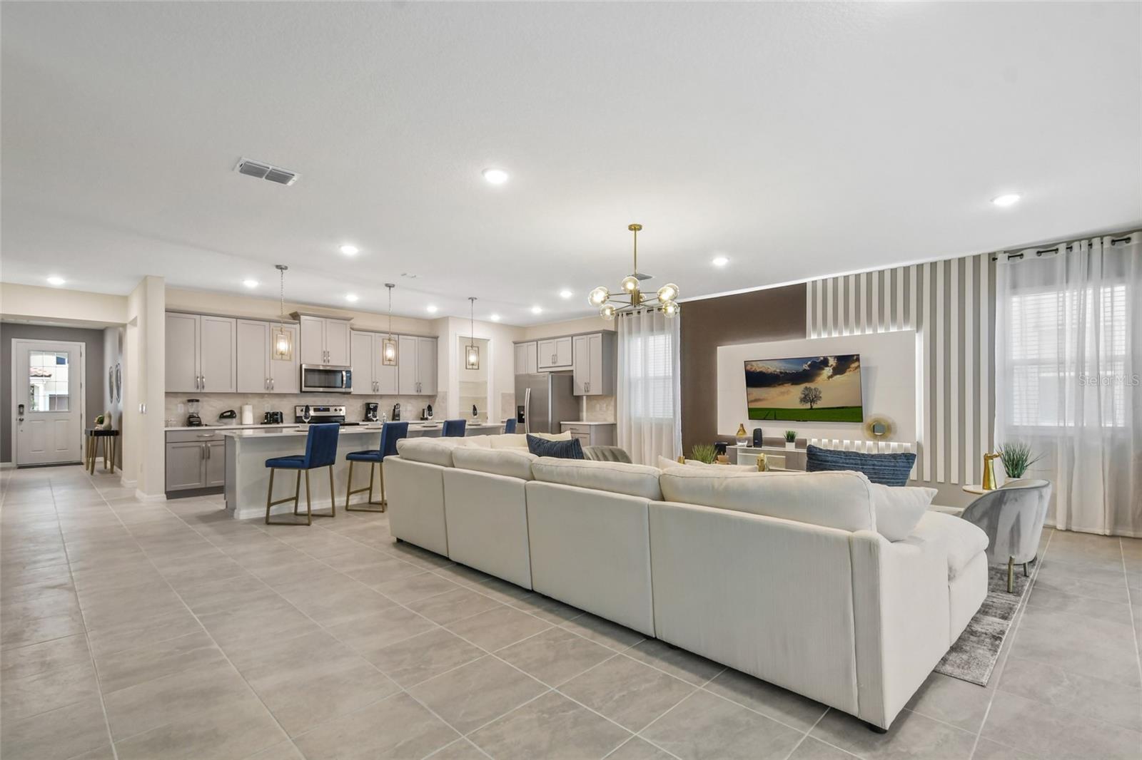 Image 9 of 66 For 8928 Coconut Breeze Drive